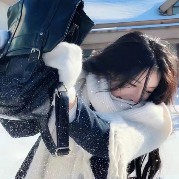 谁杀了她